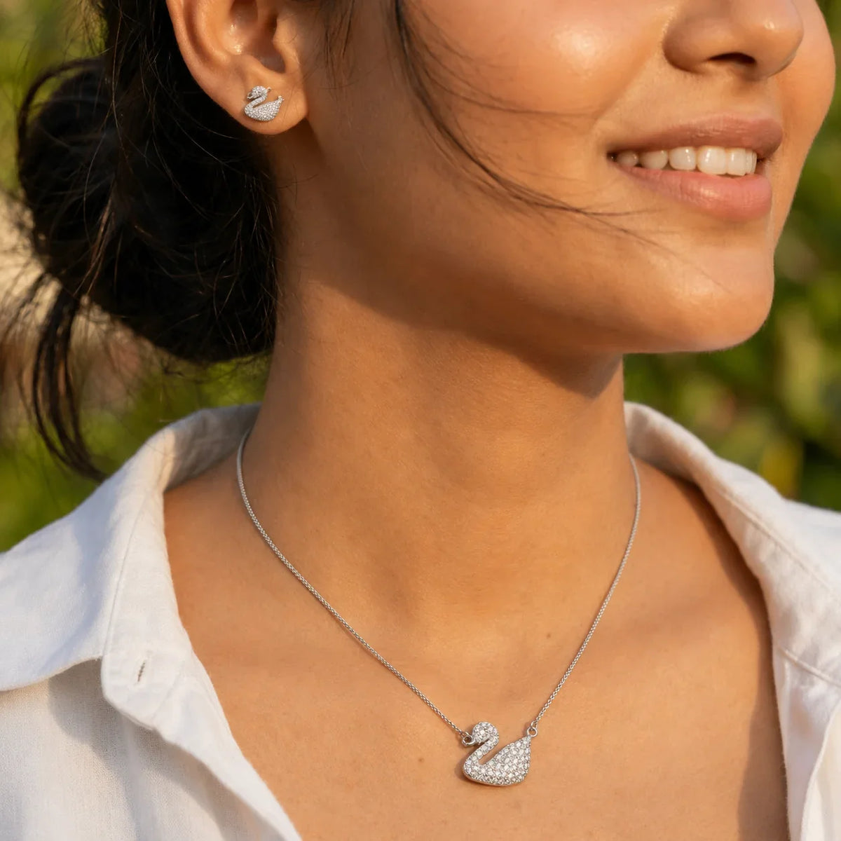 Swan Pendant Necklace & Stud Set